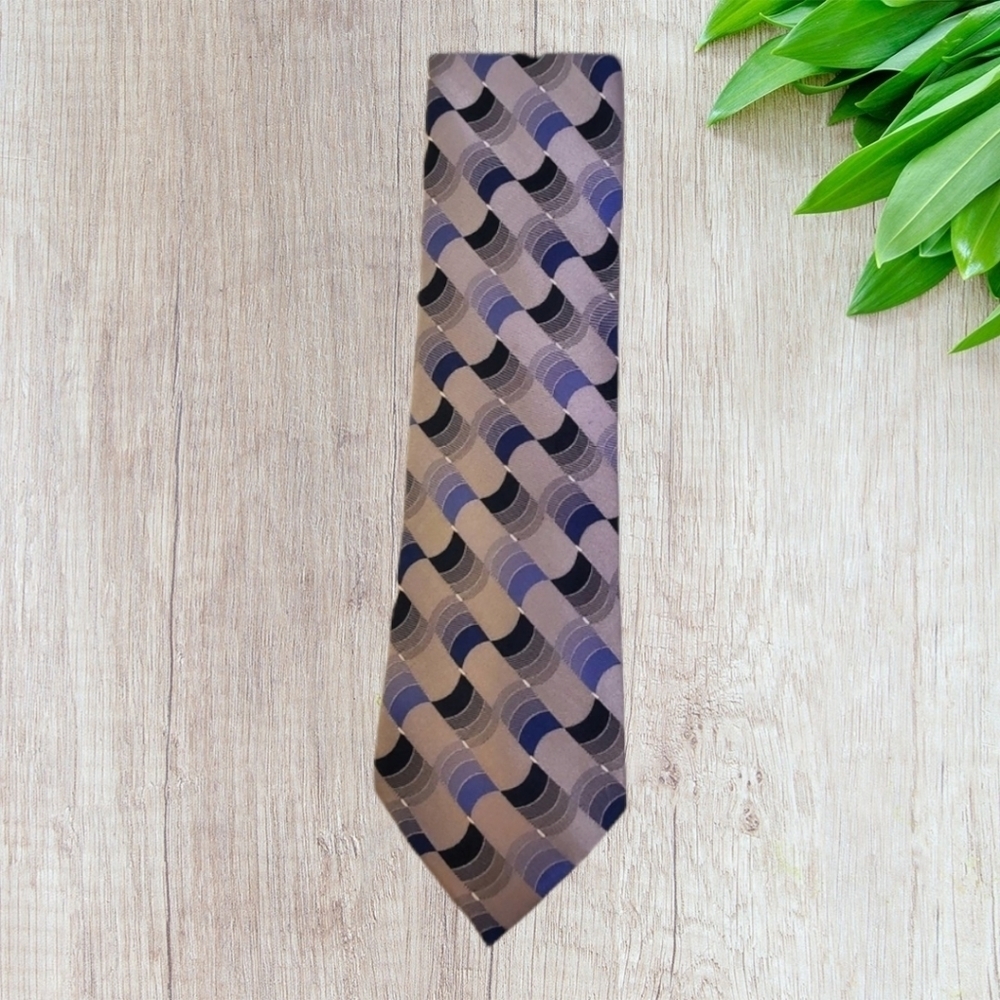 Van Heusen 100% Silk Tie